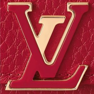 Louis Vuitton Capucines Compact Scarlet Red